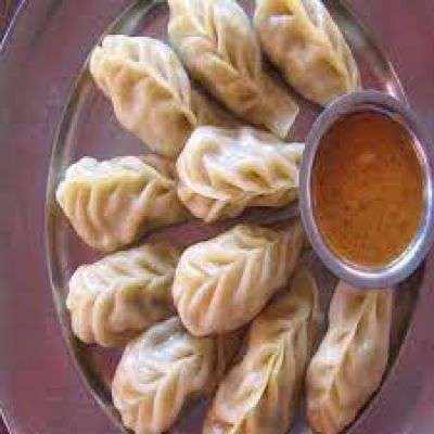 मोमो ख़ाने का कॉम्पिटिशन रखकर फंसा चीनी रेस्तरां