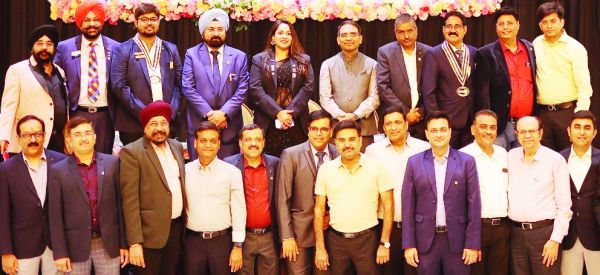 रोटरी क्लब का 6वां शपथ ग्रहण  प्रकाश अध्यक्ष व रौनक सचिव बने 