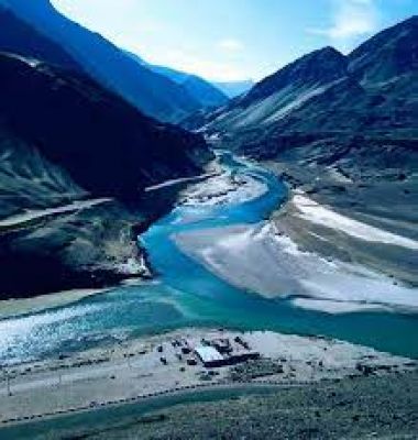 नफरत के सौदागर