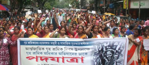 भारत: मिडिल क्लास परिवारों में प्रताड़ित होतीं घरेलू सहायिका