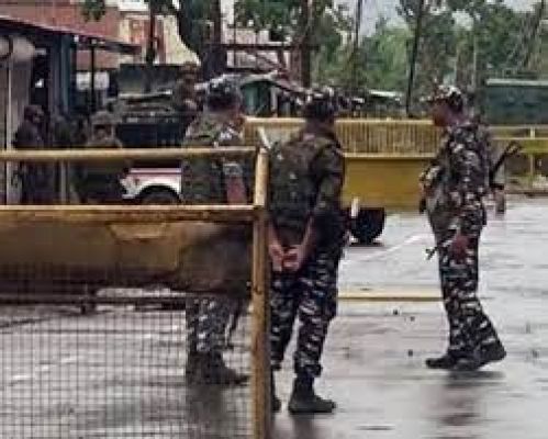 मणिपुर वीडियो : पूर्व सैन्यकर्मी ने कहा, अपनी पत्नी को अपमानित होने से नहीं बचा सका