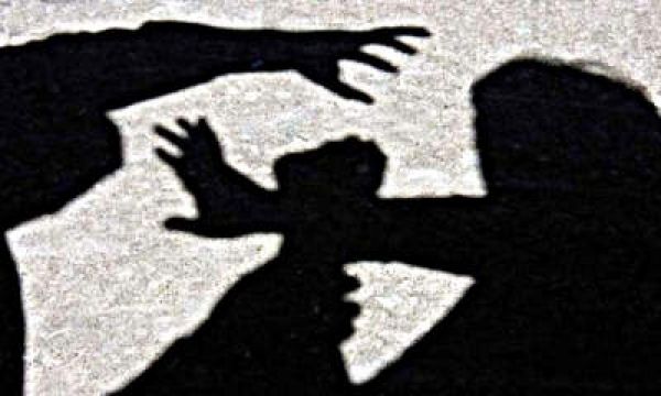 एमपी में महिला पुजारी का छेड़छाड़ का आरोप, सीएम आवास के समक्ष आत्मदाह की धमकी
