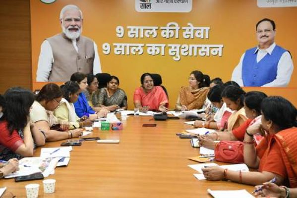 मोदी कीर्तन से लेकर राखी बांधने तक, राज्य चुनावों में बीजेपी का मेगा प्लान