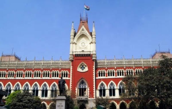 बंगाल स्कूल भर्ती घोटाला: अभिषेक बनर्जी का मामला उसी जज की पीठ के पास लौटा, जिन्होंने सुनवाई से खुद को किया था अलग