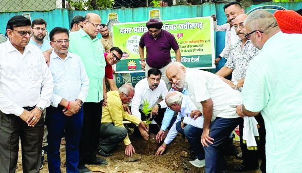 विश्व प्रकृति संरक्षण दिवस पर कैट का पौधरोपण