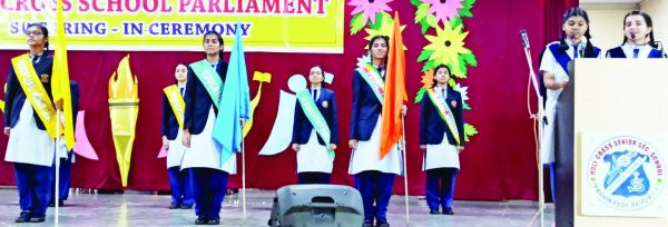 होलीक्रॉस छात्राओं द्वारा प्रेरणादायक नारी शक्ति नृत्य-गीत