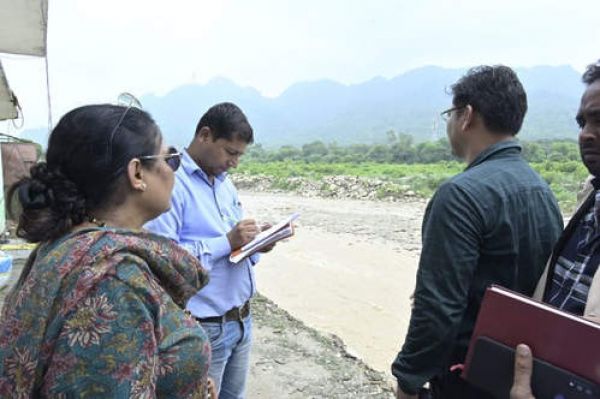 ऋतु खंडूड़ी पहुंची कोटद्वार, आपदा से हुए नुकसान का लिया जायजा