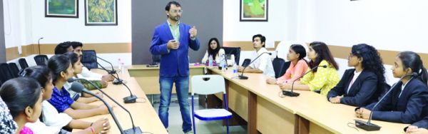 रावतपुरा विवि में न्यूलीफ द्वारा प्लेसमेंट