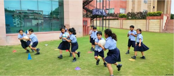 बच्चों के लिए मास्टरजी पर भरोसा कहां गुम हो गया
