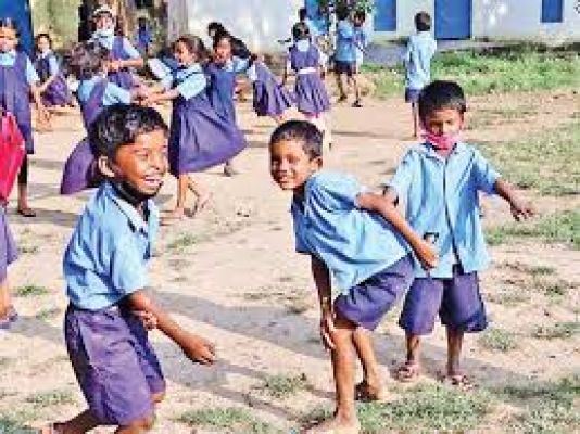 देश के 235 केंद्रीय विद्यालयों के पास स्थायी भवन नहीं