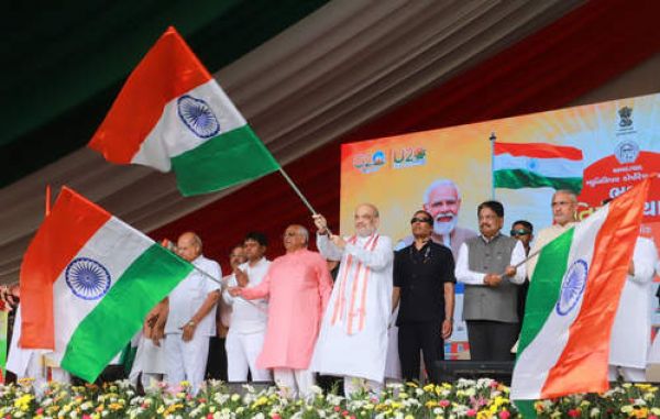 अमित शाह ने गुजरात में 'हर घर तिरंगा' अभियान का उद्घाटन किया