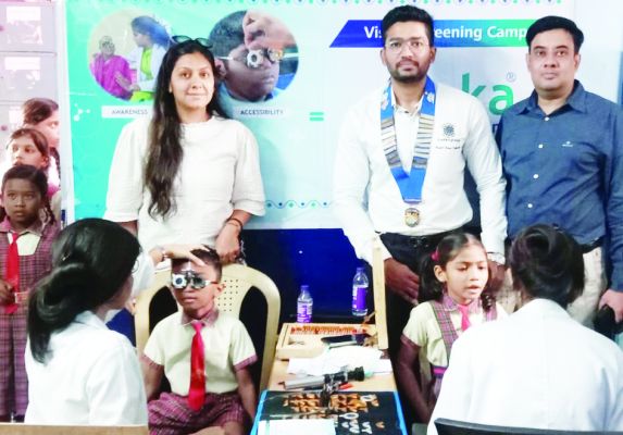 राउंड टेबल 169 और लेडीज सर्कल 90 के फुंडा गांव में नेत्र शिविर से 300 लाभांवित