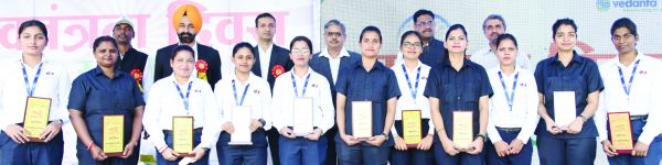 स्वतंत्रता दिवस समारोह बालको में धूमधाम से संपन्न