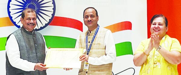 मैट्स में स्वतंत्रता दिवस रंगारंग आयोजन