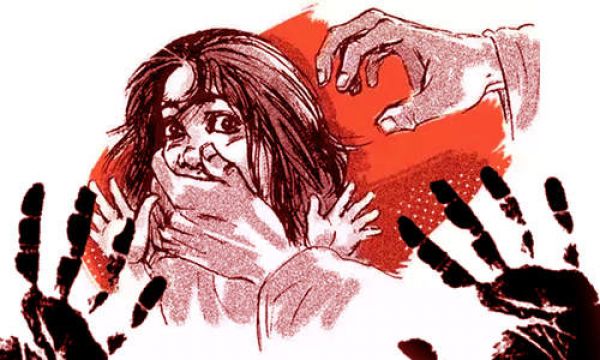 हैदराबाद में नाबालिग से सामूहिक दुष्कर्म