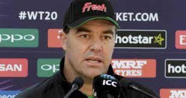 ज़िम्बाब्वे के ऑलराउंडर हीथ स्ट्रीक का 49 साल की उम्र में निधन