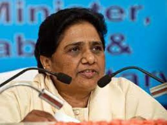 बसपा प्रमुख मायावती ने दिये 'एनडीए' और 'इंडिया' गठबंधनों से दूरी बनाये रखने के स्पष्ट संकेत