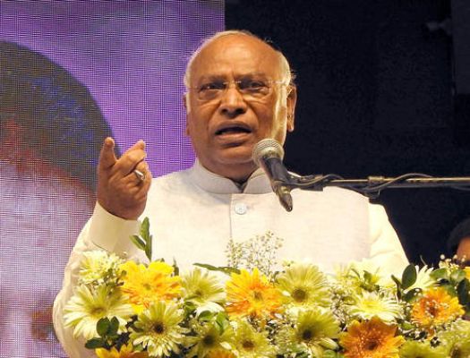 मुजफ्फरनगर में छात्र की पिटाई भाजपा-आरएसएस की नफरत भरी राजनीति का परिणाम: खड़गे