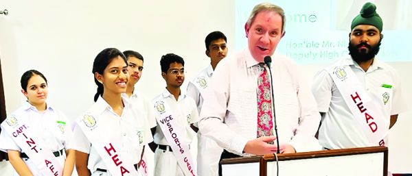 डीपीएस रायपुर ने की ब्रिटिश उप उच्चायुक्त की मेजबानी