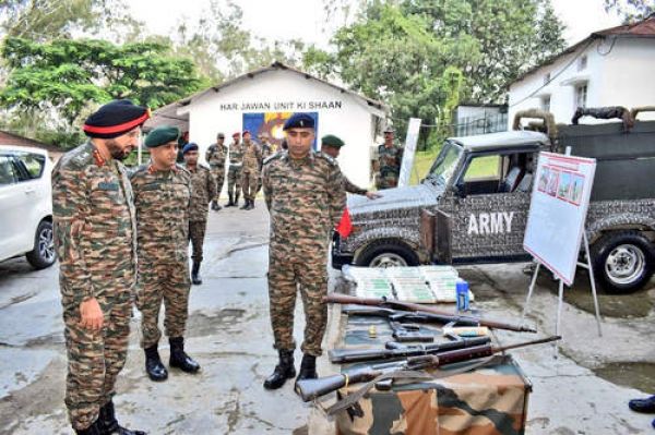 सेना के शीर्ष अधिकारी ने किया मणिपुर का दौरा, जमीनी हालात का जायजा लिया