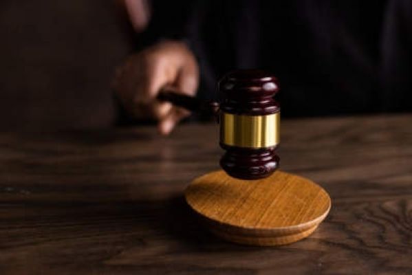 भारतीय ने की अमेरिका में टेलीफोन प्रदाताओं व बीमा कंपनियों से लाखों डॉलर की धोखाधड़ी