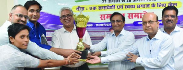 राष्ट्रीय खेल दिवस पर एसईसीएल में खिलाडिय़ों को किया सम्मानित