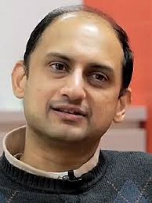 सरकार 2019 के चुनावों से पहले आरबीआई से तीन लाख करोड़ रुपये निकालना चाहती थी : विरल आचार्य