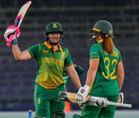 पहला वनडे : लुस, कप्प के शतकों की मदद से दक्षिण अफ्रीका ने पाकिस्तान को 127 रन से हराया