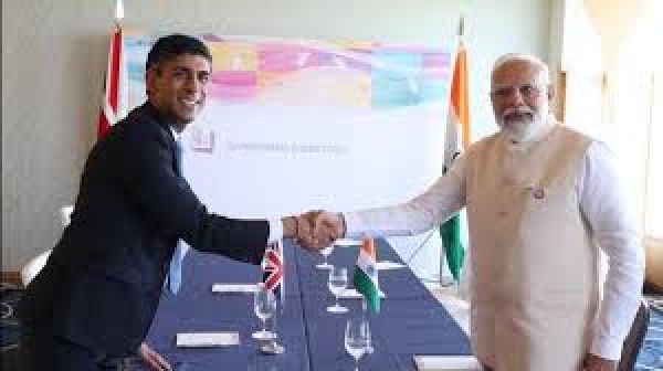 प्रधानमंत्री मोदी और ब्रिटेन के प्रधानमंत्री सुनक के बीच द्विपक्षीय बैठक