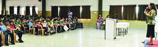 अच्छे पोषण से शारीरिक-मानसिक विकास  पर डीपीएस रायपुर में जागरूकता कार्यक्रम