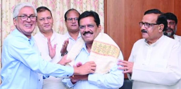 संवेदनशील-संवादशील प्रबंधन कार्यसंचालन का आधार-मिश्रा 