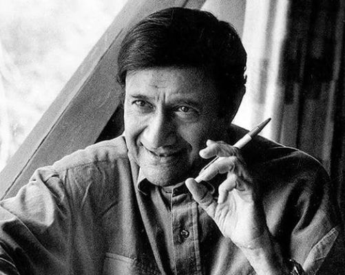 कभी पीछे नहीं देखने वाले देव आनंद