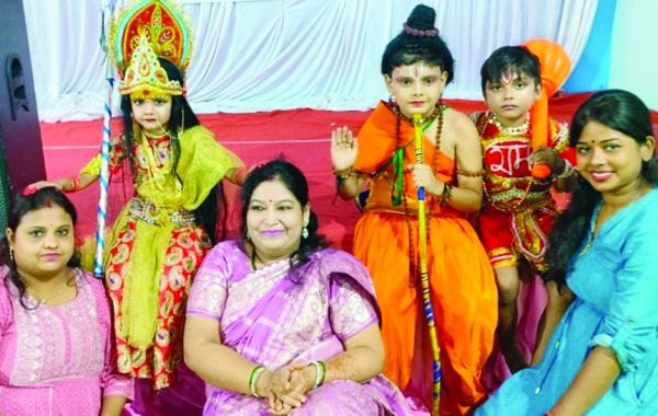 गणेश उत्सव पर फैंसी ड्रेस स्पर्धा