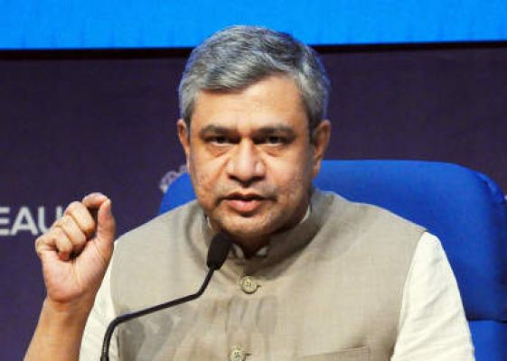 वैष्णव ने वंदे भारत ट्रेनों के लिए '14 मिनट में चमत्कारी सफाई' प्रणाली प्रक्रिया शुरू की