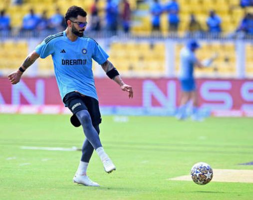 पर्सनल इमरजेंसी के चलते मुंबई लौटे विराट कोहली : रिपोर्ट