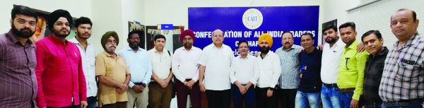 त्यौहारी सीजन में अमेजॉन एवं फ्ल्पिकार्ट सहित अन्य विदेशी कम्पनियों से ऑनलाईन खरीदारी न करने का कैट का आग्रह 