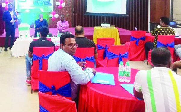 इंडियन ओवरसीज बैंक द्वारा वाहन डीलर्स मीट आयोजित