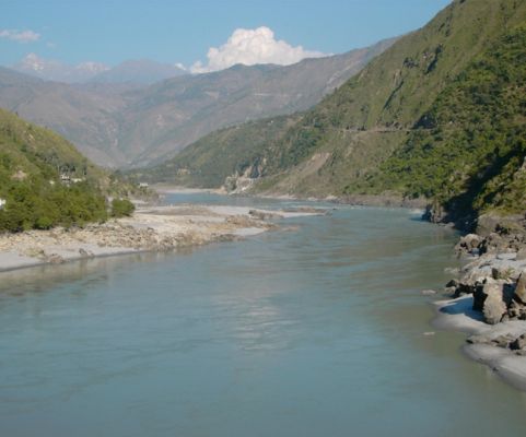 नदियों को जोडऩे के खतरे