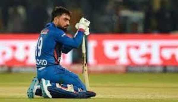 राशिद को देर से गेंदबाजी करने पर ट्रॉट ने कहा, इसमें मेरी कोई भूमिका नहीं