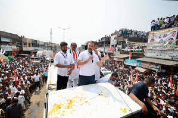 राहुल गांधी ने तेलंगाना में जाति आधारित जनगणना का वादा किया