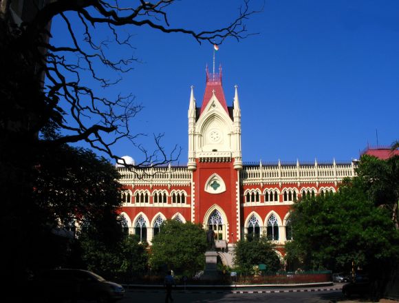 ‘छत्तीसगढ़’ का संपादकीय : सिर्फ लड़कियों को दी गई  सलाह को महिलाविरोधी मान लेना जायज नहीं है..