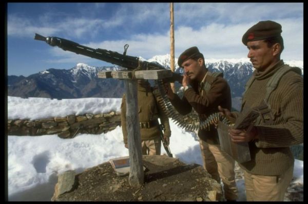 ‘रथ प्रभारी’ नियुक्ति के मामले पर मोदी सरकार और विपक्ष क्यों है आमने-सामने?