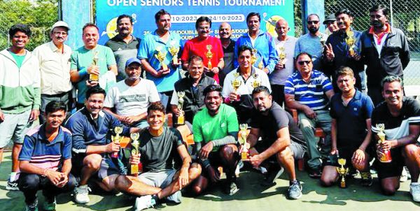 वीआईपी कप सीनियर सिंगल्स एवं डबल्स टेनिस टूर्नामेंट में 50 खिलाडिय़ों की जोर-शोर भागीदारी