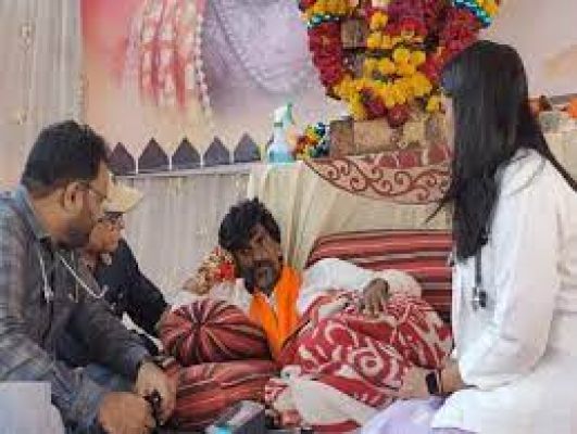 अनिश्चितकालीन अनशन पर बैठे मराठा आरक्षण कार्यकर्ता जरांगे का स्वास्थ्य जांच कराने से इनकार