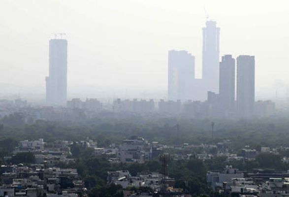 दिल्ली-एनसीआर की वायु गुणवत्ता 'बहुत खराब' श्रेणी में, एक्यूआई 327 पर