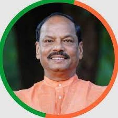ओडिशा के राज्यपाल के रूप में शपथ लेने से पहले रघुबर दास लिंगराज मंदिर पहुंचे