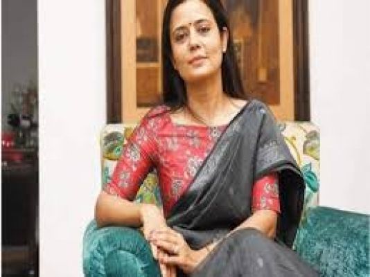 लोकसभा की आचार समिति के सामने पेश हुईं महुआ मोइत्रा