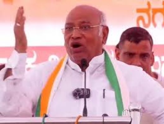 मप्र चुनाव : हेलीकॉप्टर में खराबी के कारण आमला में खरगे की सभा रद्द