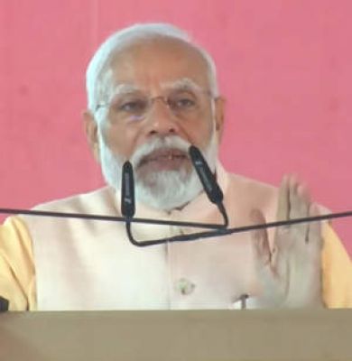 पीएम मोदी ने सीएम धामी को फोन कर सिलक्यारा सुरंग बचाव अभियान की प्रगति की ली जानकारी