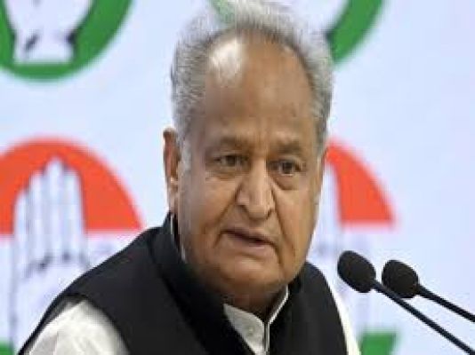 राजस्थान, छत्तीसगढ़ में चुनाव जीतने के लिए षड्यंत्र रच रही है भाजपा : गहलोत